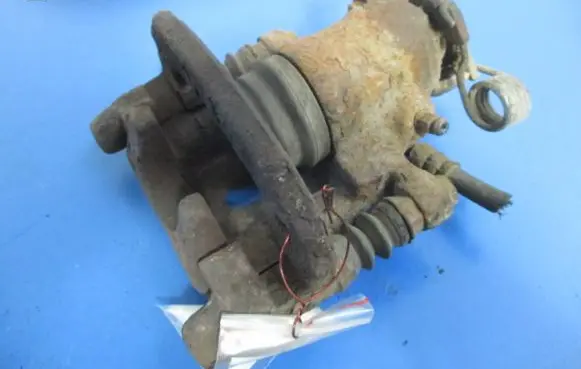 Volvo S40, V40 Rear brake caliper