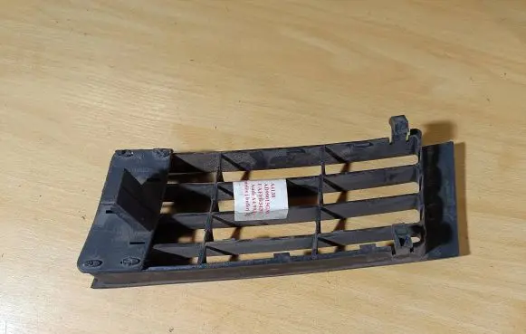 Audi A4 S4 B5 8D Front bumper lower grill