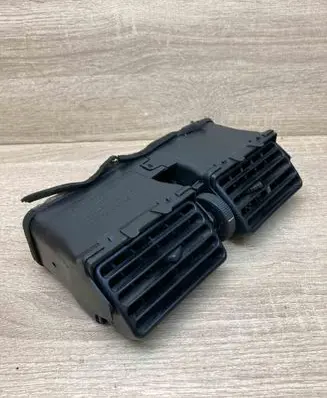 Toyota Avensis T220 Dash center air vent grill AvensisMK1AirVent