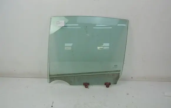 Nissan Almera Tino Rear door window glass 