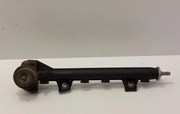 Volkswagen Golf II Fuel main line pipe 037133317 037133317B