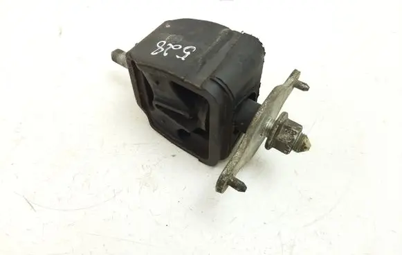 Isuzu D-Max Engine mount bracket 1G494 1G94901