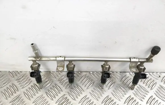 Fuel injectors set