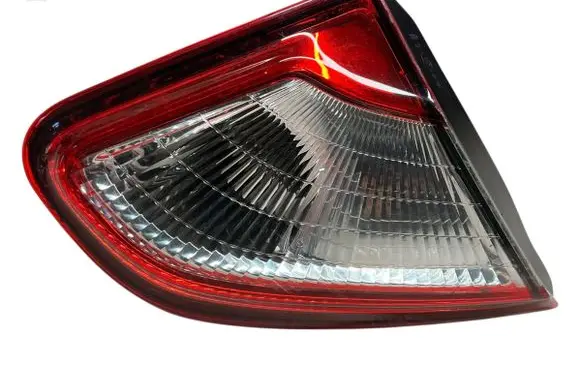 Nissan Qashqai Tailgate rear/tail lights B26550BR01A 89503189