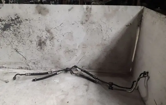 Peugeot 308 Power steering hose/pipe/line