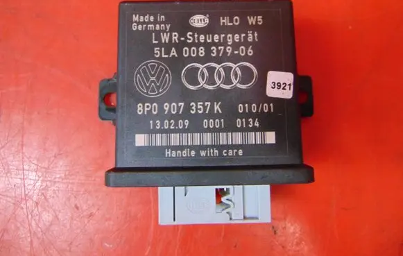 Audi A3 S3 8P Light module LCM 8P0907357K