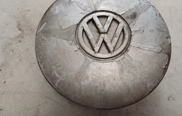 Volkswagen Golf III Original wheel cap 1H0601149H