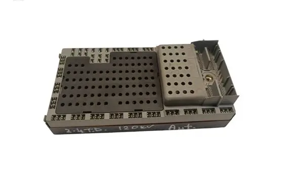 Volvo S60 Fuse module 8688383 8645716 02W034