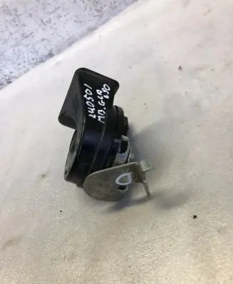 Mercedes-Benz GLA H247 Horn signal A2475403306