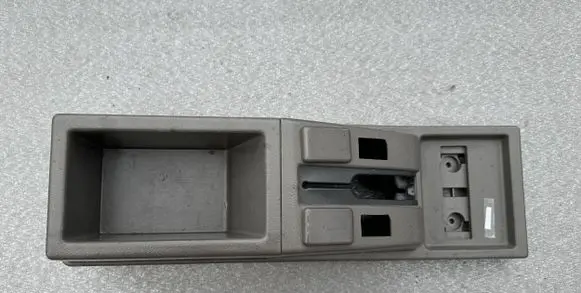 Nissan Terrano Glove box central console 9691080G00