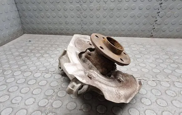 BMW i3 Front wheel hub 6852159
