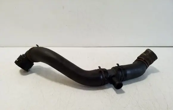 Audi Q3 8U Engine coolant pipe/hose 5N0122101T