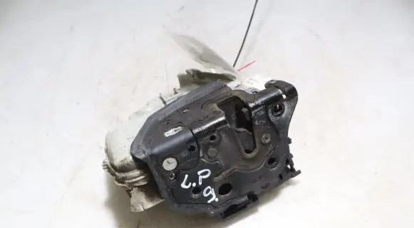 Seat Leon (1P) Front door lock