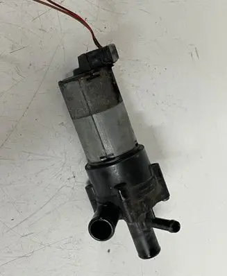 Mercedes-Benz E W210 Electric auxiliary coolant/water pump