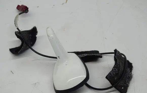 Mercedes-Benz E A207 Aerial GPS antenna 2219056600