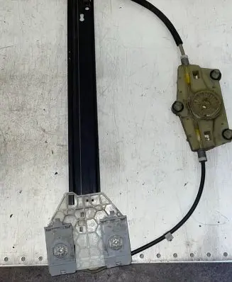 Audi A6 S6 C6 4F Rear door window regulator with motor 4F0839461
