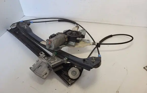 BMW 5 E39 Front door window regulator with motor 67628
