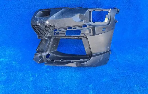 BMW 5 G30 G31 G38 Front bumper mounting bracket 8098675
