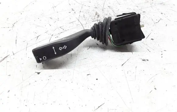 Opel Zafira A Indicator stalk 90560990
