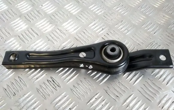 Volkswagen Golf VII Engine mounting bracket 5Q0199855N