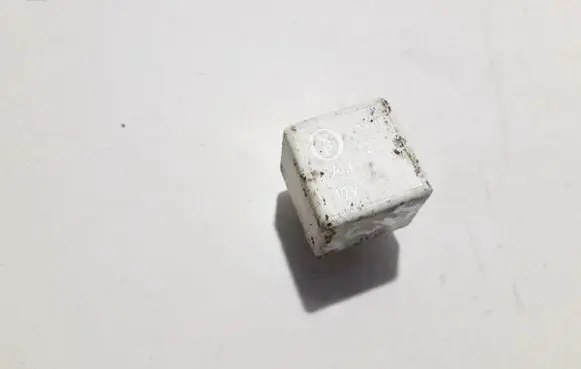 Audi A4 S4 B5 8D Other relay