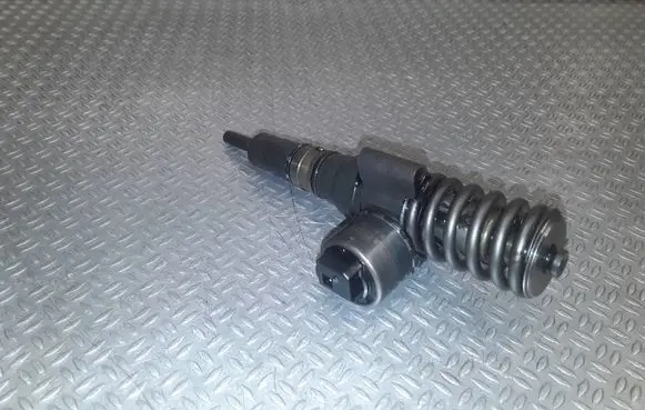 Jeep Compass Fuel injector 03G130073G 0414720404