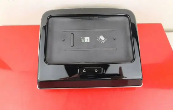 Radio/CD/DVD/GPS head unit