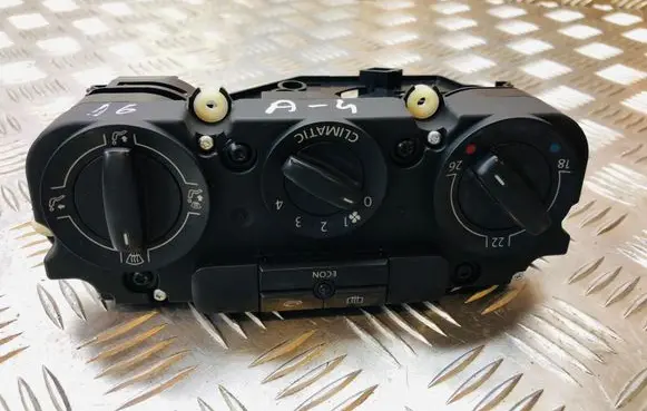 Volkswagen Eos Climate control unit 742153