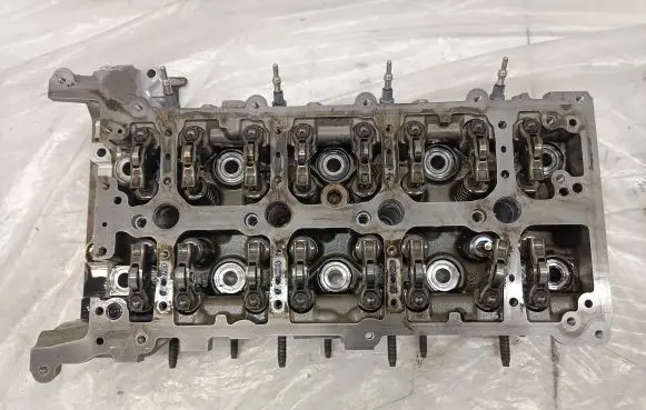 Mercedes-Benz CLA C118 X118 Engine head R654016