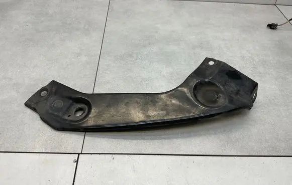 Volkswagen Scirocco Radiator support slam panel bracket 1K8805932