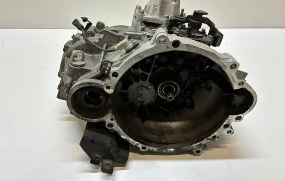 KIA Stonic Manual 6 speed gearbox WKW6H