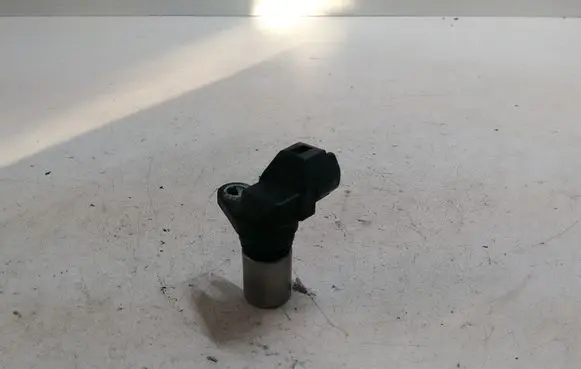 Toyota RAV 4 (XA30) Camshaft position sensor 9091905029 0296000740