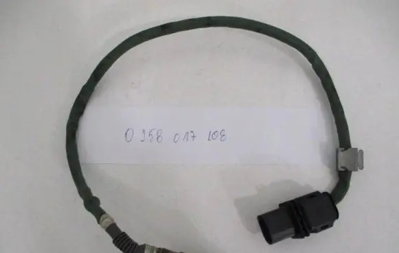 Mercedes-Benz E W212 Lambda probe sensor 0258017108