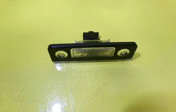 Skoda Octavia Mk2 (1Z) Number plate light 1Z0943021B