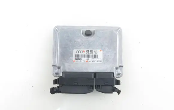 Audi A4 S4 B5 8D Engine control unit/module 0281001721 038906018S