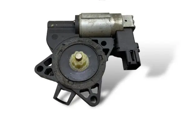 Mazda 3 I Front door window regulator motor GJ6A5958X CM011760 PWLP5PA