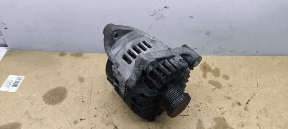 BMW 5 F10 F11 Generator/alternator 8507624