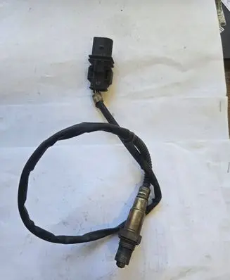 Volkswagen Transporter - Caravelle T5 Lambda probe sensor 03G906262 0281004042