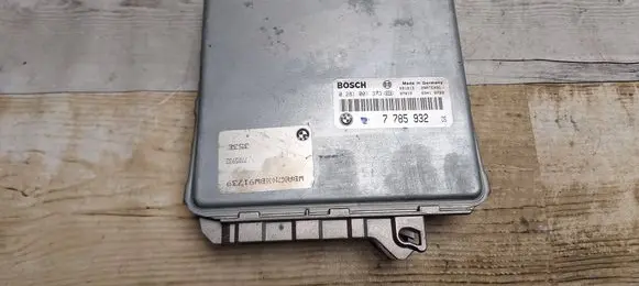BMW 5 E39 Engine control unit/module 0281001373 7785932