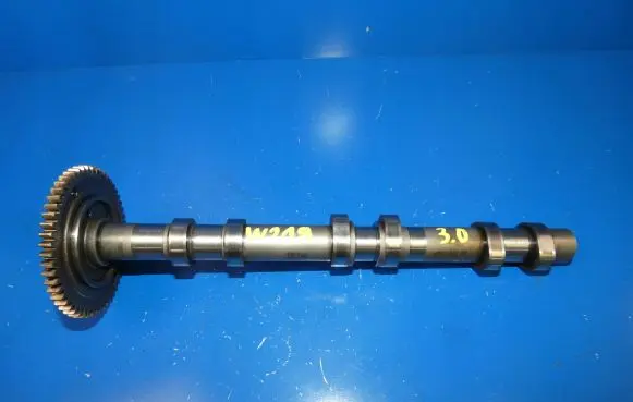 Mercedes-Benz CLS C218 X218 Camshaft A64225
