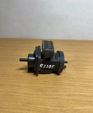 Mercedes-Benz E W210 Turbo system vacuum part A0005450527 C3385