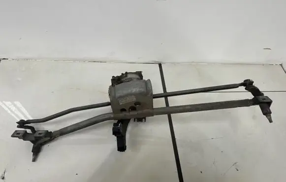 Front wiper linkage and motor