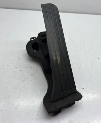 Audi A3 S3 8P Accelerator throttle pedal 1K1721503L 6PV00860000