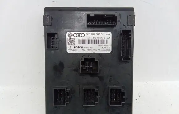 Audi A4 S4 B8 8K Comfort/convenience module 8K0907063B
