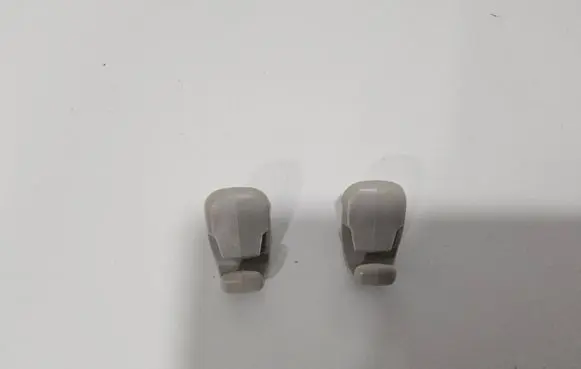 Mazda 2 Sun visor clip/hook/bracket 4G7S1