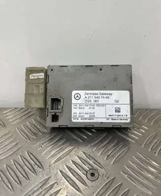 Mercedes-Benz E W211 Gateway control module A2115407445