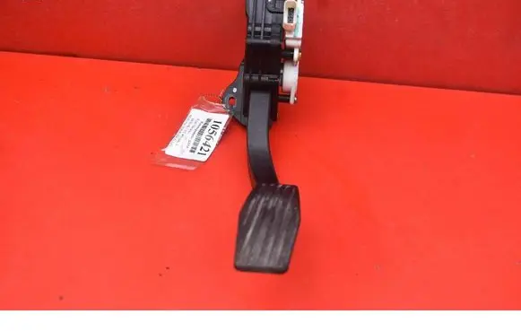 Opel Mokka X Accelerator throttle pedal 96892406