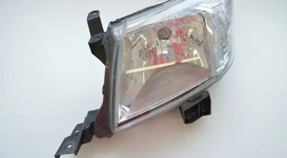 Toyota Hilux (AN10, AN20, AN30) Headlight/headlamp OEMNERA