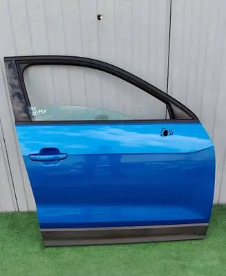 Audi Q2 - Front door 