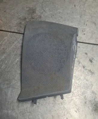 Mercedes-Benz Sprinter W901 W902 W903 W904 Side speaker trim/cover 9016890108